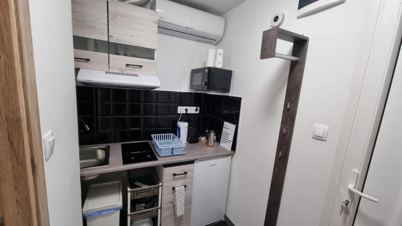 Holiness Apartmanok Segedyn Zewnętrze zdjęcie