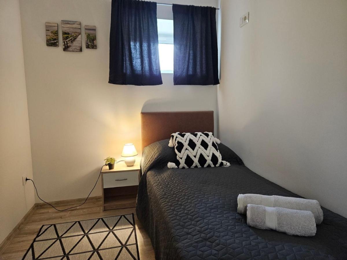 Holiness Apartmanok Segedyn Zewnętrze zdjęcie