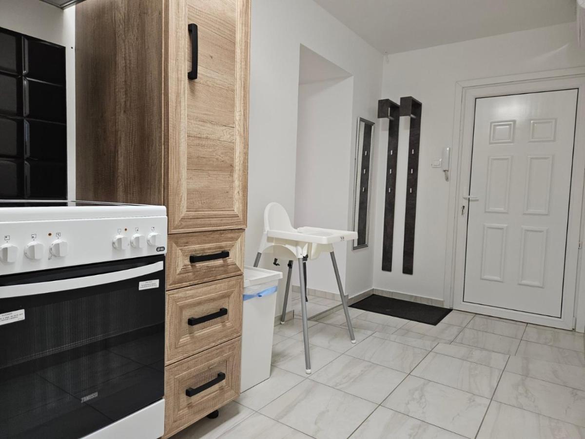 Holiness Apartmanok Segedyn Zewnętrze zdjęcie